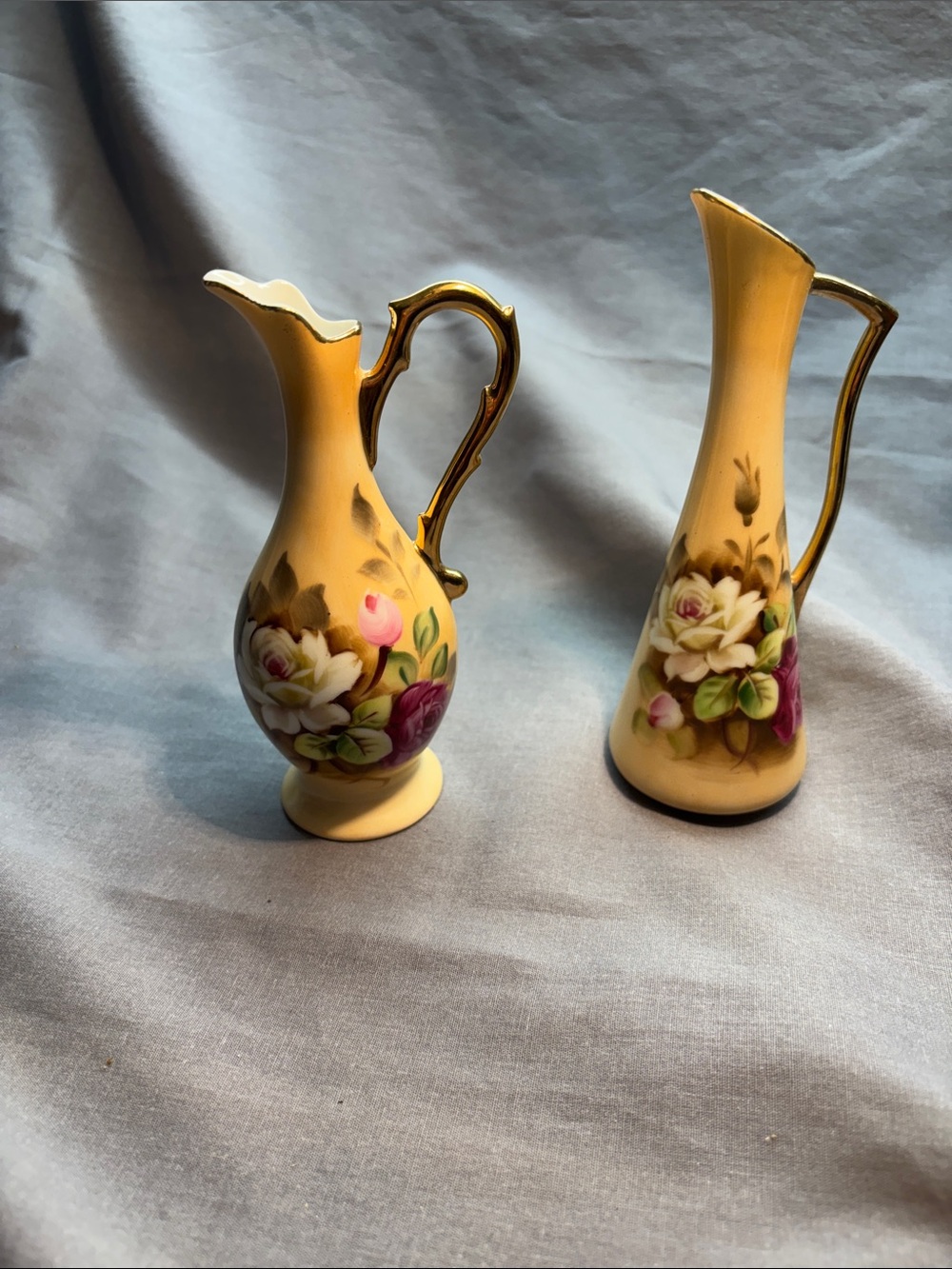 Set of 2 Lefton China  mini pitchers Bud vases